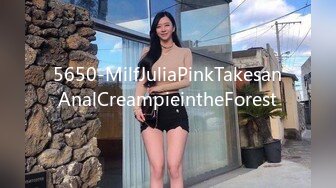 5650-MilfJuliaPinkTakesanAnalCreampieintheForest