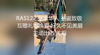 【新片速遞】 上海20岁甜甜，就像你前女友寂寞在家你不在身边的样子❤️在家完美露脸直播骚气淫荡自慰扣BB搓奶子！想要男人操！