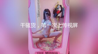 摄影师约邻家小弟弟拍写真,给点钱就操了