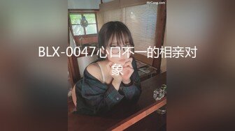 【长期订阅更新】高品质肥臀丝袜美腿亚裔「papaxmama」OF大尺度无套纯爱私拍 绝顶骑乘水娃潮喷地狱【第一弹】 (1)