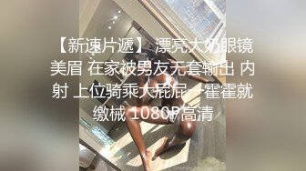 熟女人妻 戴套套快进来 有什么好看的都生过孩子了 大学时很漂亮很多追求者 啊啊不要射在里面 大姐被小伙操的很舒坦