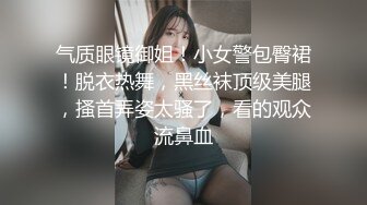 颜值不错有点微胖，露脸风情跟大哥双飞好闺蜜后入啪啪，极品大屁股，揉着骚奶子爆草，浪叫呻吟不止表情好骚