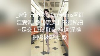 白衣长相甜美大奶妹子第二炮近距离特写深喉口交对着镜头抽插猛操