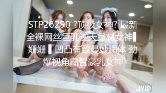 唱唱歌点两颜值美女4P大战，伸进衣服摸摸奶子，蹲着口交在沙发上操，后入孟顶屁股抽插猛操