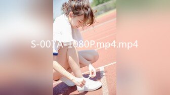 【新片速遞】 偷窥隔壁眼镜美眉洗香香 妹子洗澡戴着眼镜不说还戴个口罩 奇葩 奶子是真的大 